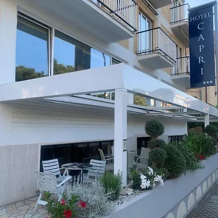 Capri 圣贝内代托-德尔特龙托