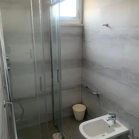 Capri 圣贝内代托-德尔特龙托