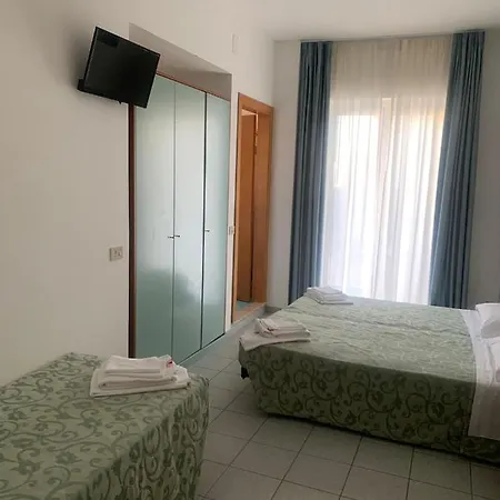 Capri 圣贝内代托-德尔特龙托