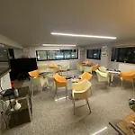 Capri 3*