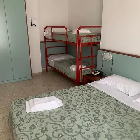 Capri Hotel 3*