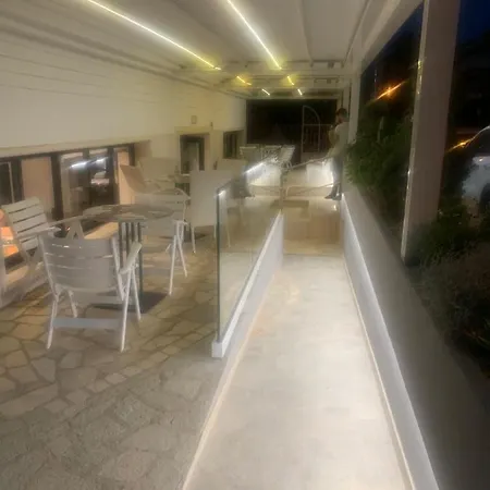 Capri Hotel 3*