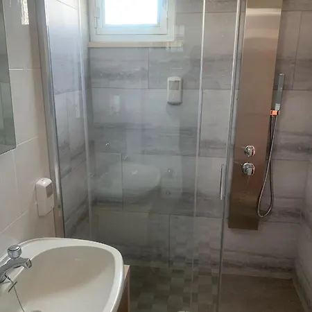 Capri Hotel 3*