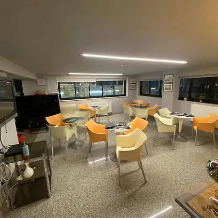 Capri 3*