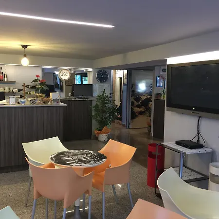 Hotel Capri 3*