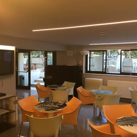 Capri Hotel